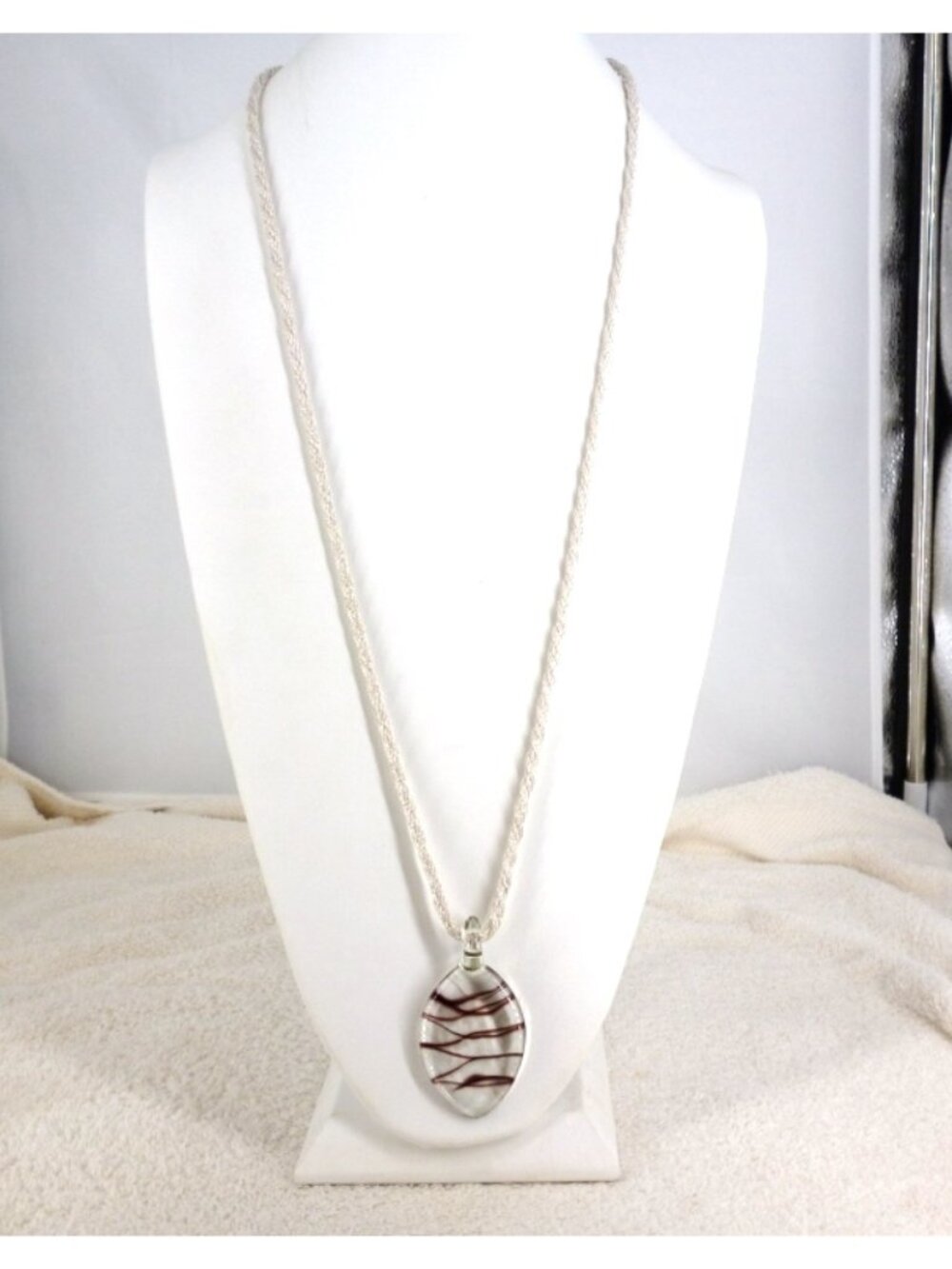 Liz & Co Necklace Silver Tone Mesh Chain & Glass Pendant 36" Perfect